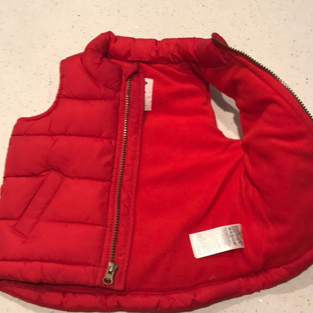 Old Navy toddler boys puffer vest - Picture 2 of 2
